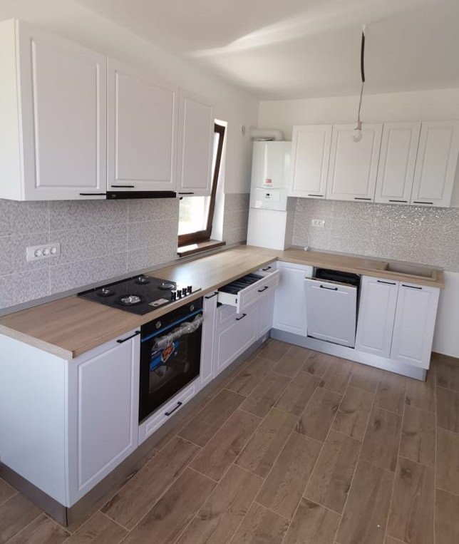 1232007e-54c6-4ae4-a64a-905e93607a74